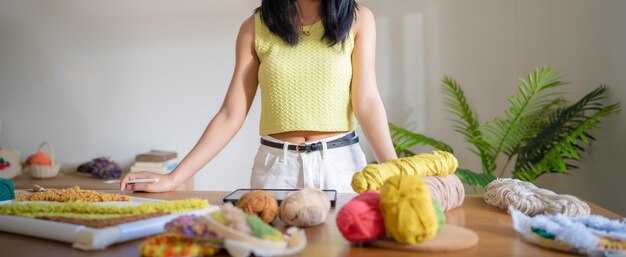 Jak odpowiednio odmierzać składniki bez wagi kuchennej?