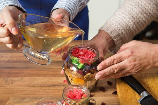 Jak przygotować własne mieszanki herbat pomysły na smaczne kompozycje?