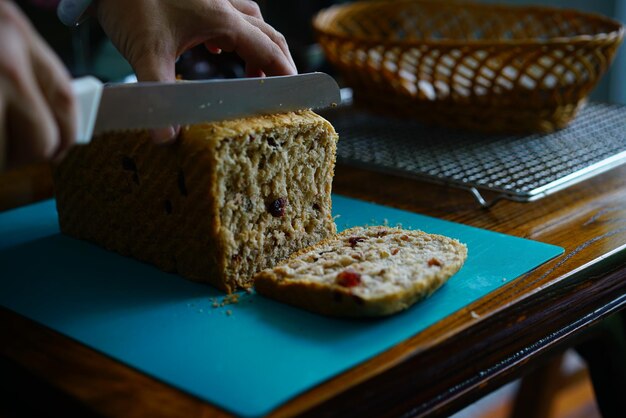 Najczęstsze błędy przy pieczeniu chleba i jak ich unikać?