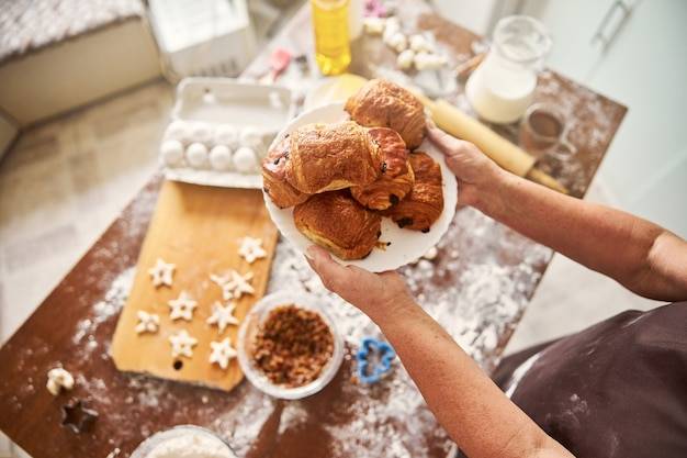 Jak upiec chrusty, by zachowały idealną kruchość?