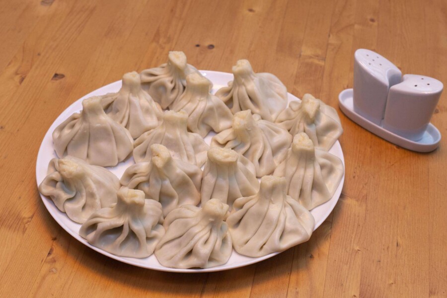 Pierożki chinkali z czym podawać aby podkreślić ich smak?