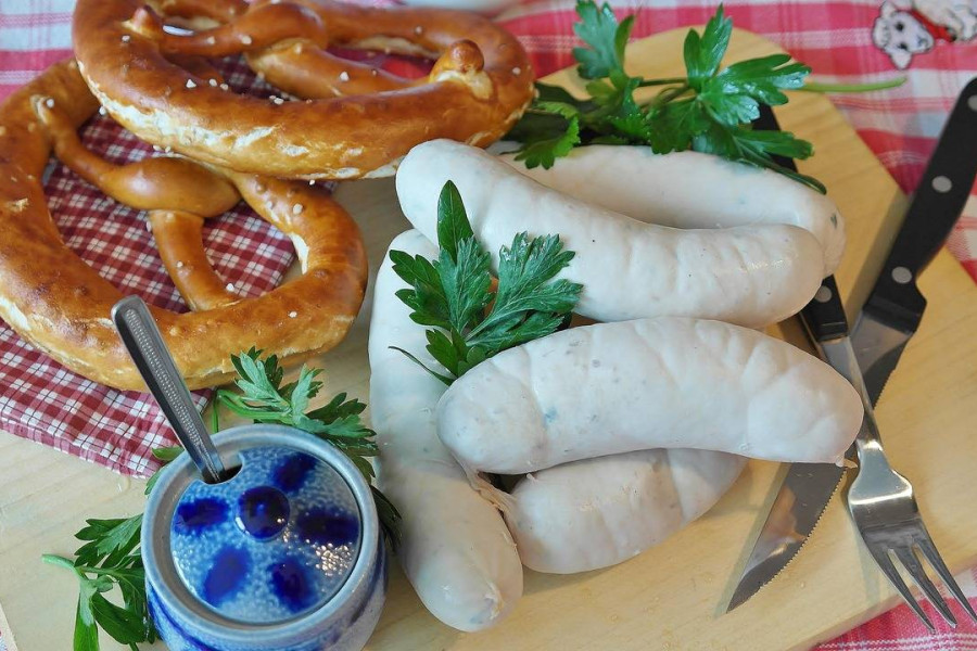 Kiełbasa wiejska jak zrobić ją w domu?